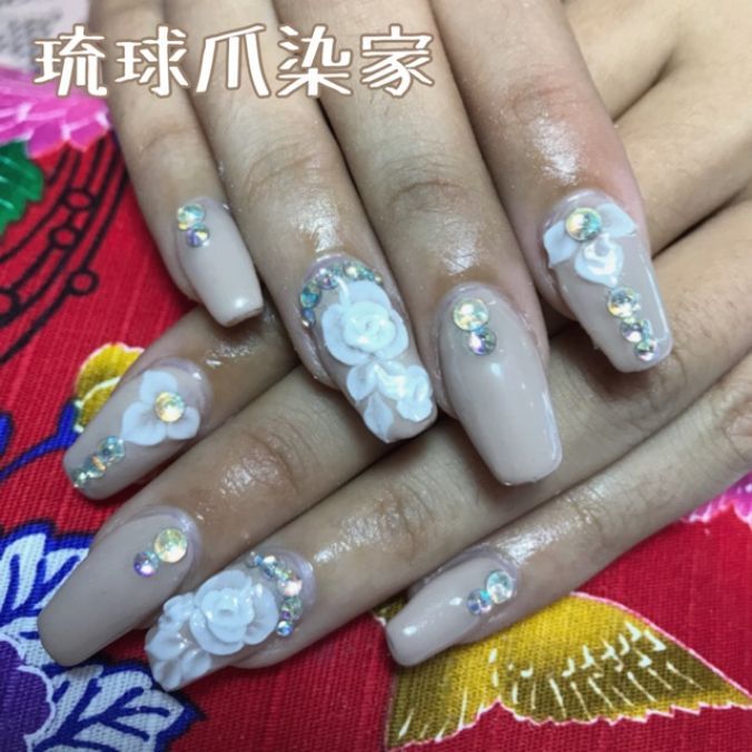 ネイルカタログ 大人ゴージャス ネイルサロン琉球爪染家 沖縄県 北谷 嘉手納のネイルサロンの検索 予約はナチュラルビューティ