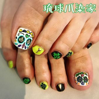 ネイルカタログ スカルネイル ネイルサロン琉球爪染家 沖縄県 北谷 嘉手納のネイルサロンの検索 予約はナチュラルビューティ